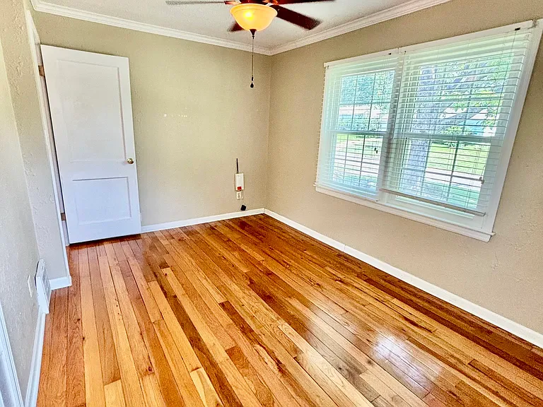8110 Jarboe St — Photo 13