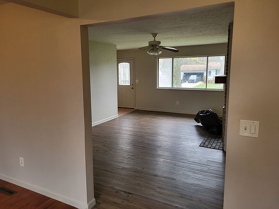 3rd image of 1470 Lincoln Ave