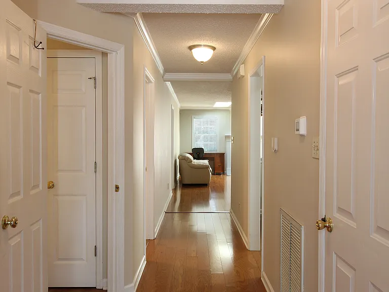 741 Harbor Way — Photo 5