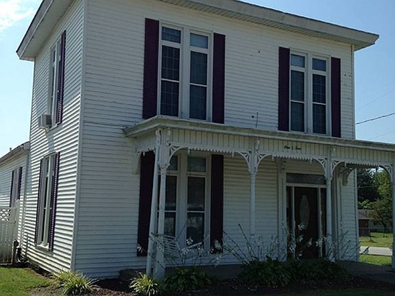 2nd image of 104 E Chandler St