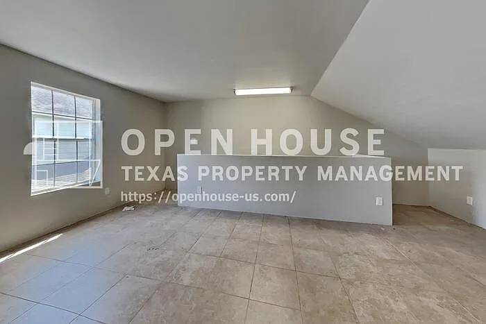 14918 Laytham Ln — Photo 25