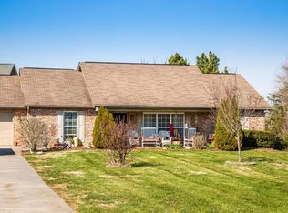 2427 Wentworth Ct, Maryville, TN 37801