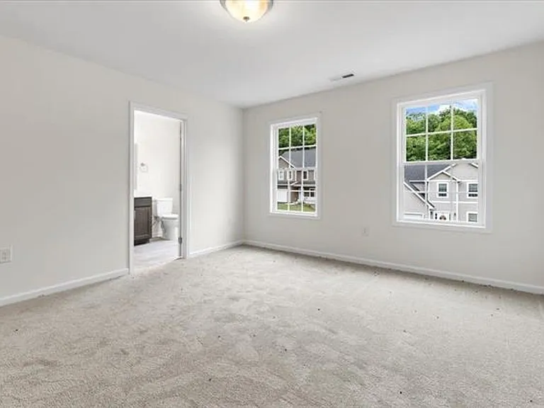 1431 Walnut Ridge Rd — Photo 16