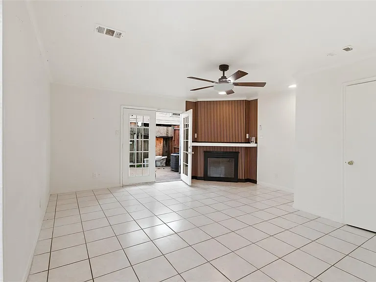 11000 Kinghurst Dr #134 — Photo 9