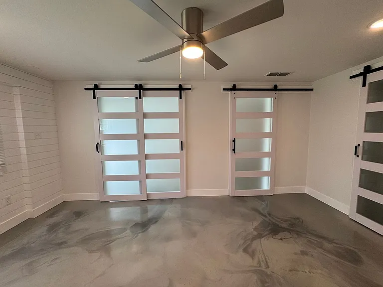 6550 S Old Village Rd — Photo 43