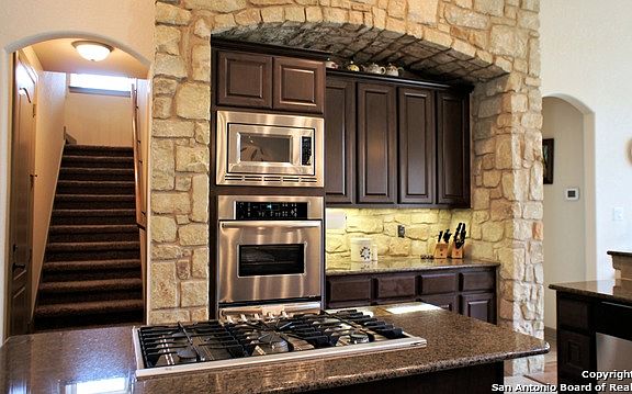 4th image of 9219 Cipriani Way