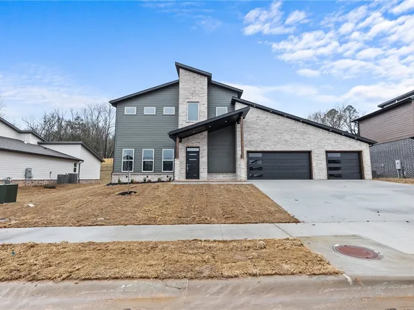 1321 Bunker Dr, Pea Ridge, AR 72751