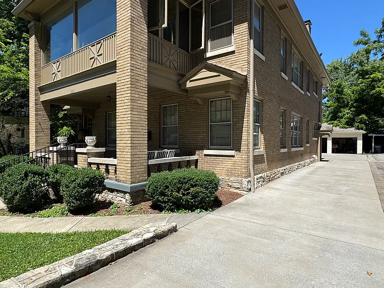 225 Sycamore Rd #1 — Photo 8