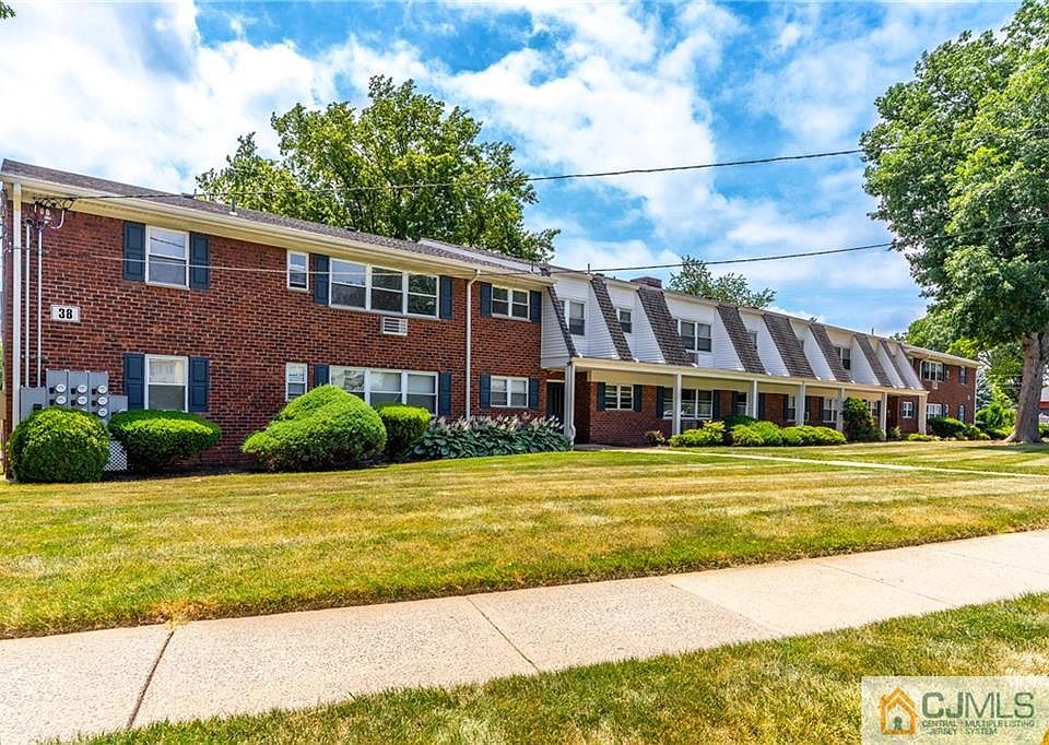 1st image of 38 Woodedge Ave APT 8