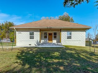 1209 E Oak St, El Reno, OK 73036