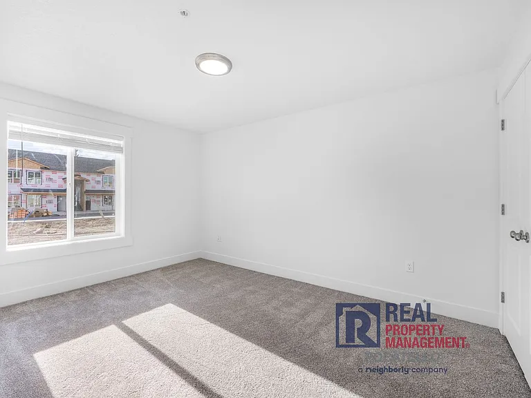 110 W Siphon Rd #10-BLD — Photo 11