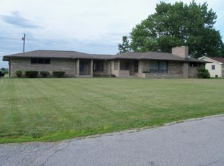 1616 W Glendale Dr, Marion, IN 46953