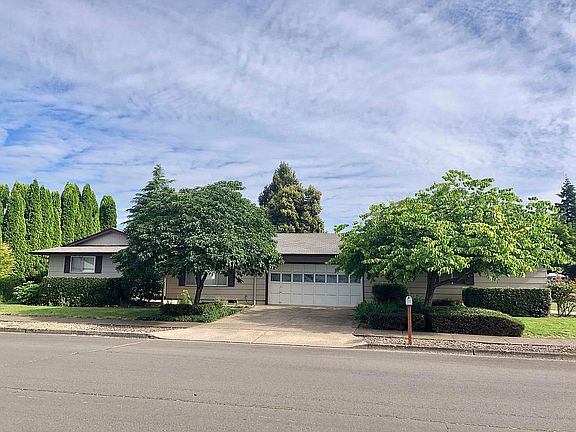 3rd image of 2106 Debra Dr