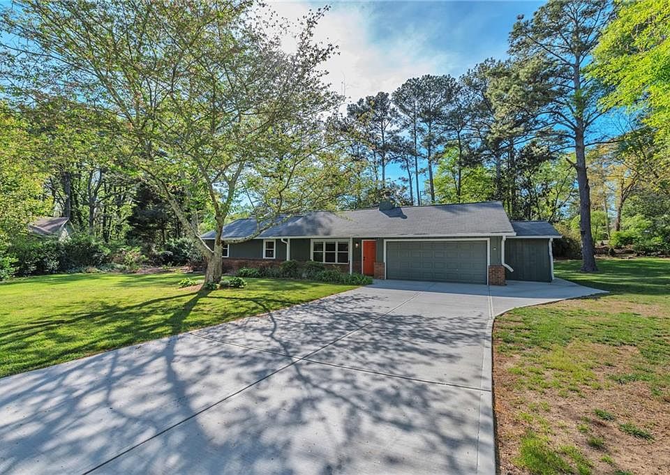 1st image of 2762 Fireside Ct SE