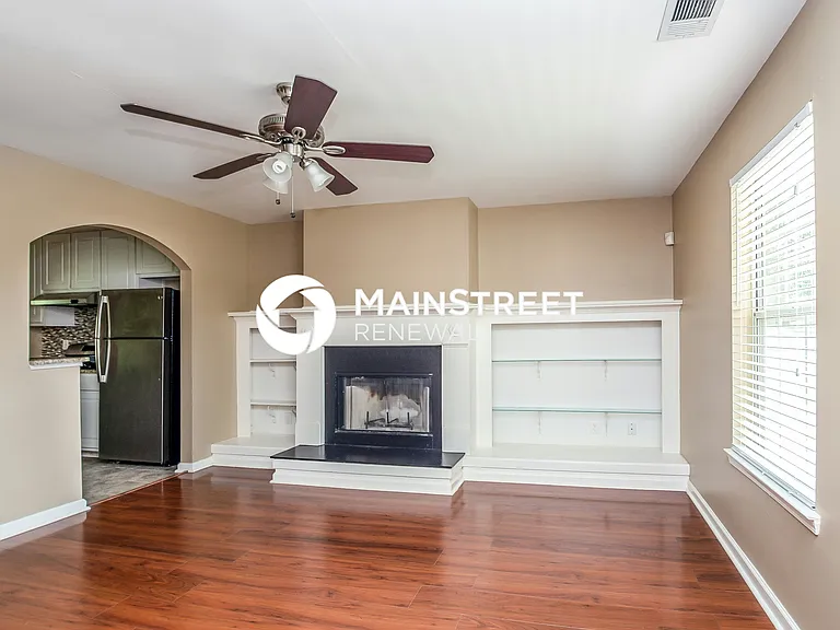 4012 Meadow Glen Way — Photo 4
