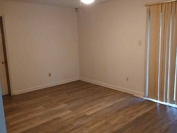 3rd image of 1908 Reed St #0