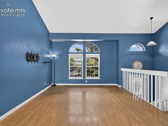 4th image of 8555 Ilex Dr