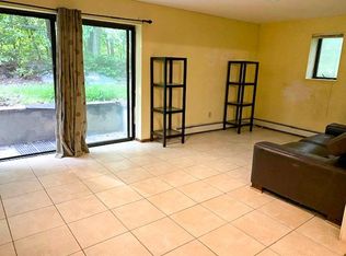 64 N Greenwich Rd #2, Armonk, NY 10504