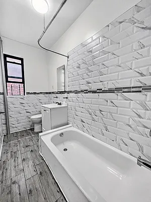 Rented by Swythe, Inc. | media 24