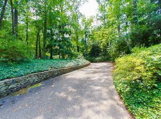 1920 W Paces Ferry Rd NW, Atlanta, GA 30327