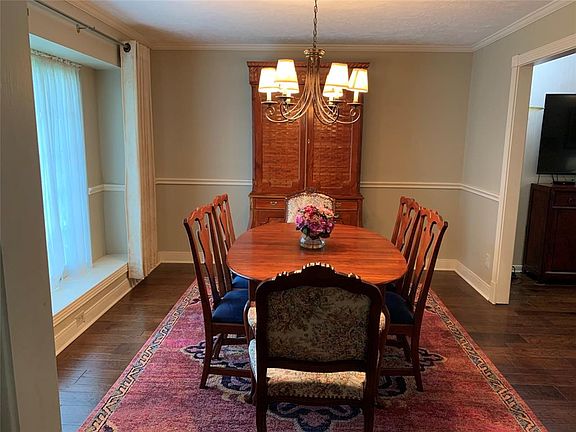 FORMAL DINING...The first room as you enter the front door. DOUBLE PANE WINDOWS THROUGHOUT THE HOME