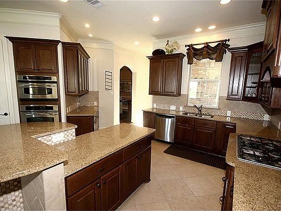 4th image of 3948 Pebble Brook Dr
