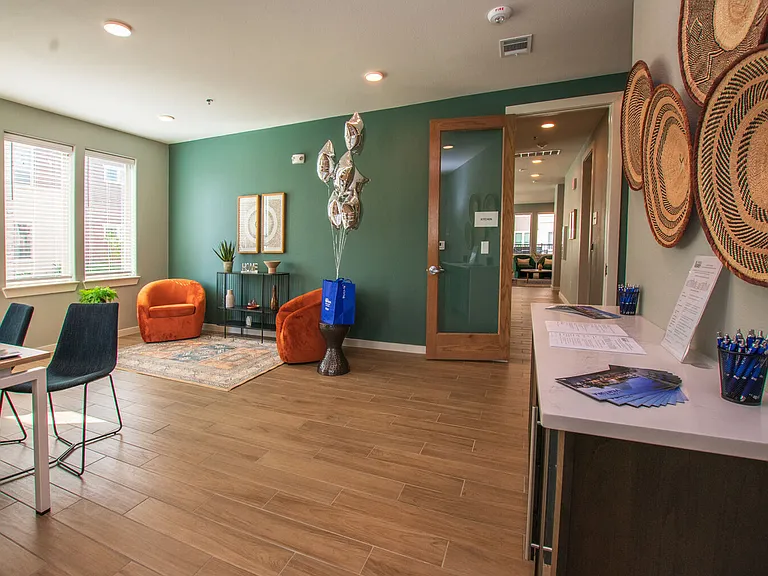 Lofts at Ventura — Photo 28