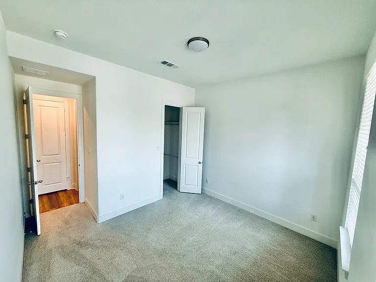 1712 Homestead Way — Photo 18