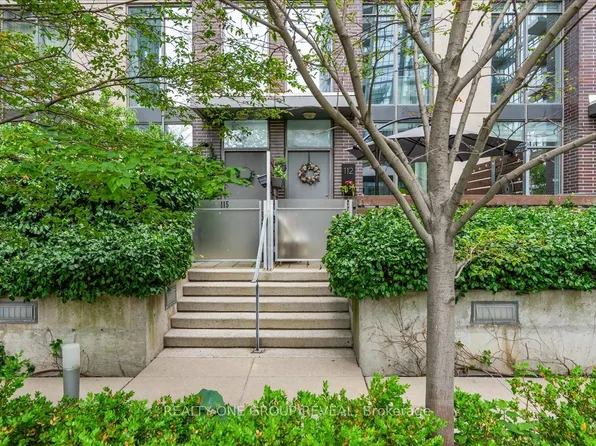 15 Brunel Ct #112, Toronto, ON M5V 3Y6