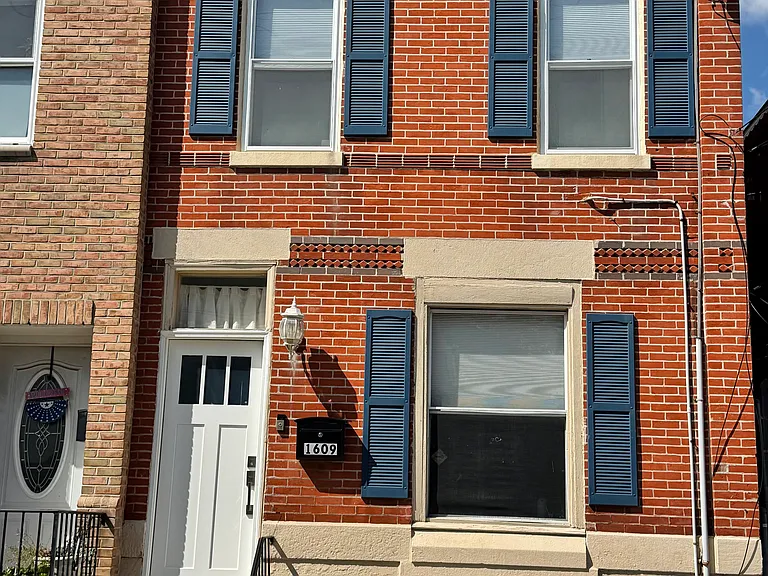 1609 Reed St — Photo 1