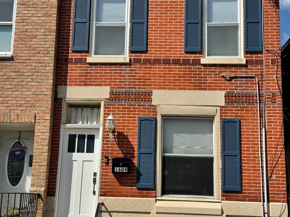 1609 Reed St, Philadelphia, PA 19146