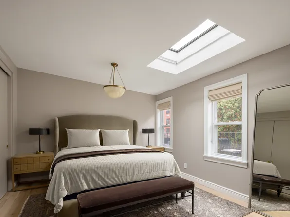 309 Pacific Street image 14 of 21