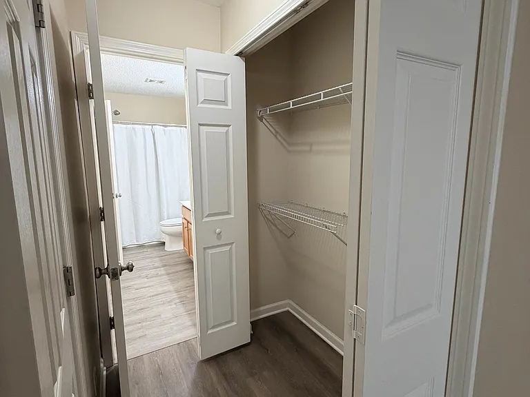 210 Bridford Downs Dr — Photo 8