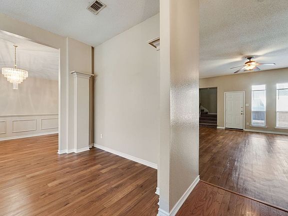 3rd image of 1557 Aberdeen Dr