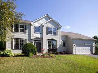 1014 Vineyard Ln, Aurora, IL 60502