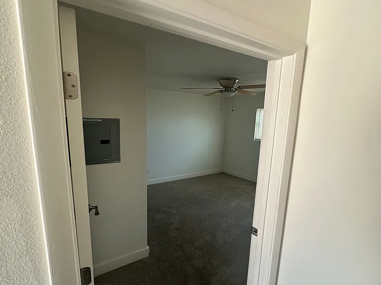 730 S 46th St — Photo 7