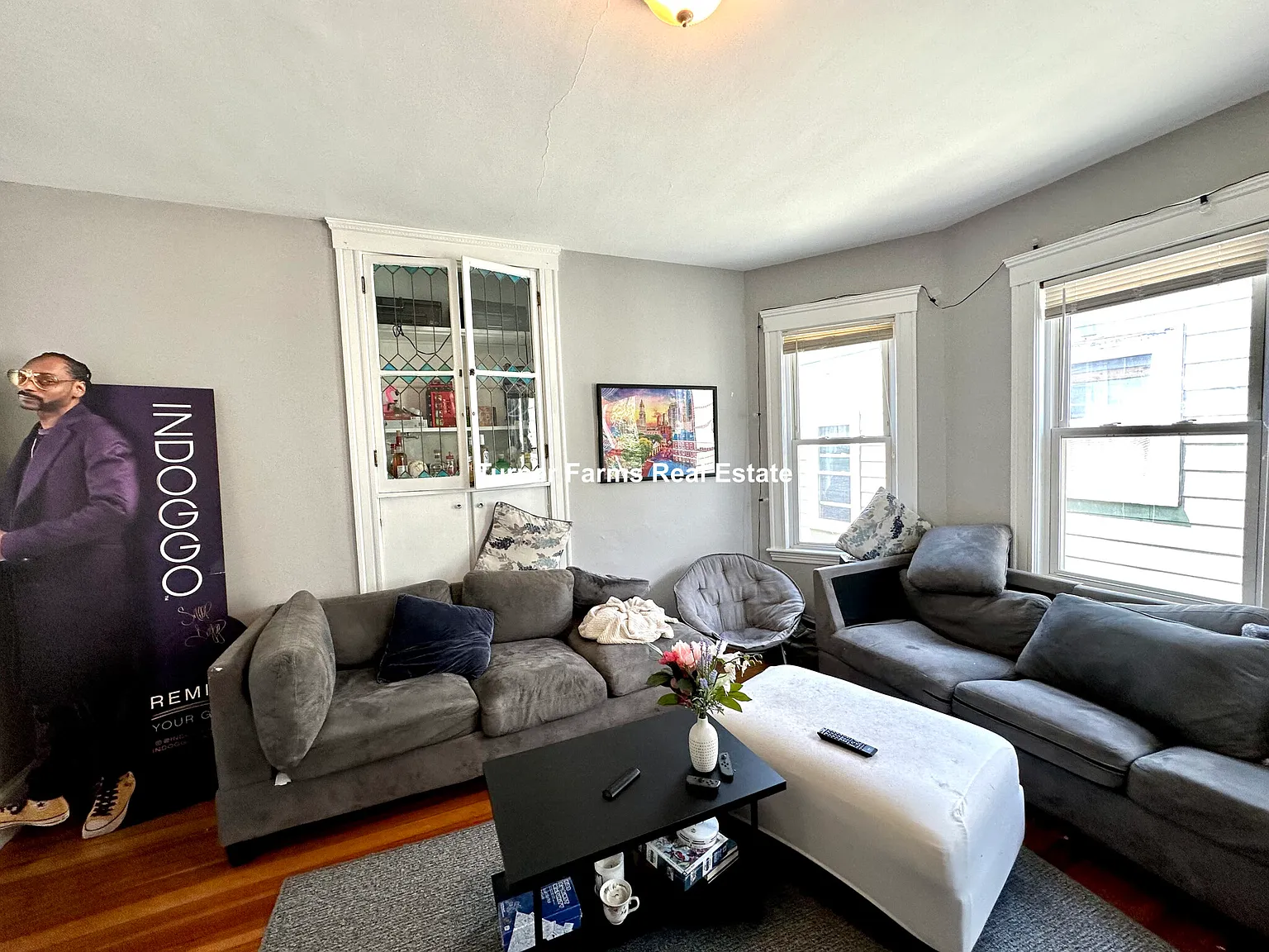 4 bed, 9999 sqft, $3,800 — Photo 3