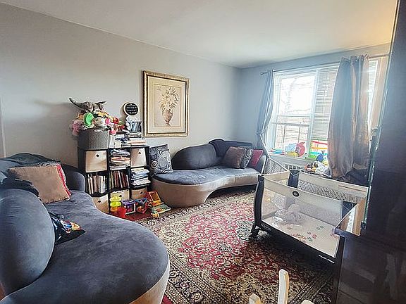 2nd image of 394 Avenue S #3D
