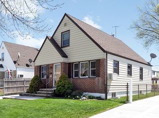 15452 24th Ave, Flushing, NY 11357