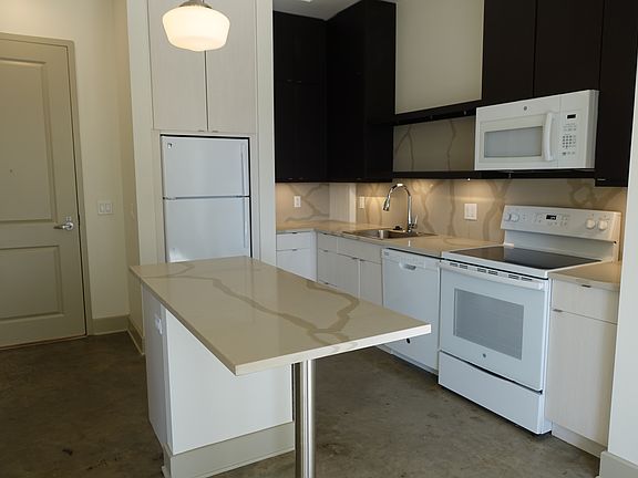 2nd image of 240 Madison Ave APT 505