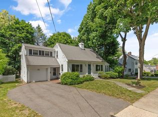 19 Pine Hill Cir, Wakefield, MA 01880