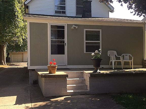 4th image of 3404 E 71st St
