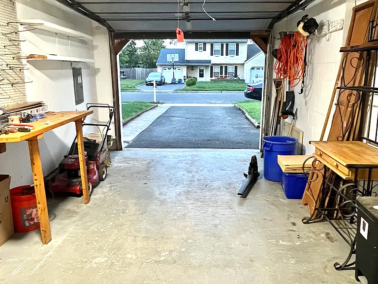 149 Zwolak Ct — Photo 24