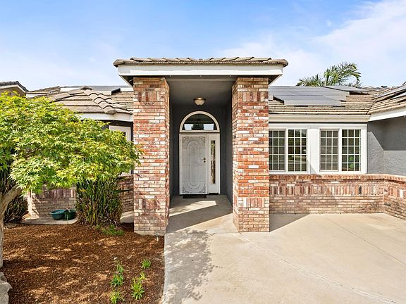 3rd image of 2371 Sophia Ln