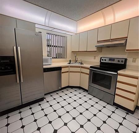 4th image of 3454 NW 47th Ave #3127