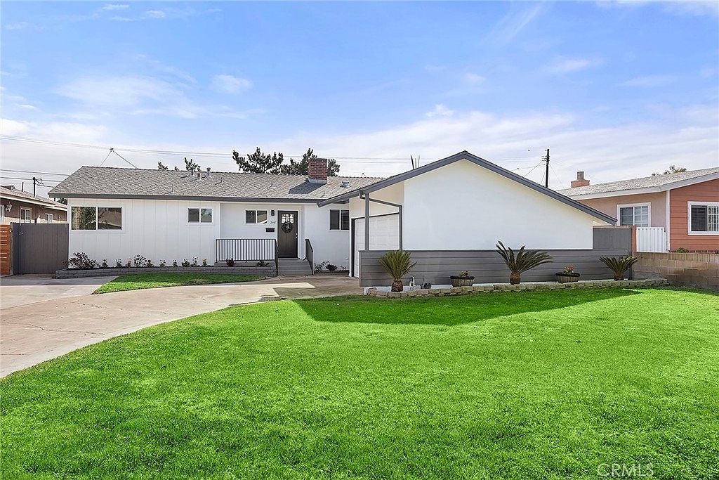 【匿名配送】HOUSES AND GARDENS IN CALIFORNIA 2118 W Judith Ln, Anaheim, CA 92804 | Zillow