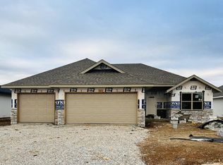 661 N Montego St, Nixa, MO 65714