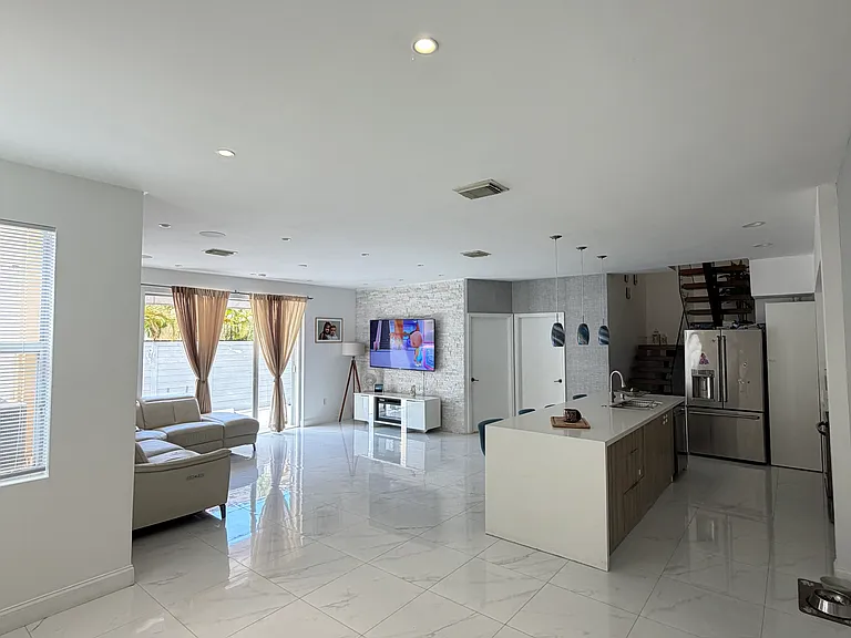 13804 SW 114th Ter — Photo 4