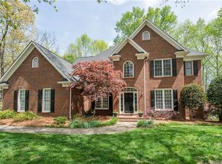 11610 Chestnut Hill Dr, Matthews, NC 28105