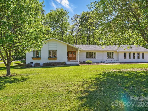 4307 Wrangler Dr SW, Concord, NC 28027